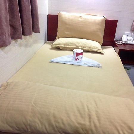 New Yan Yan Guest House Reception 9Th Floor Flat E4 E6 Hong Kong Ngoại thất bức ảnh