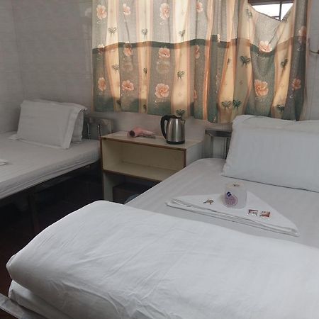 New Yan Yan Guest House Reception 9Th Floor Flat E4 E6 Hong Kong Ngoại thất bức ảnh
